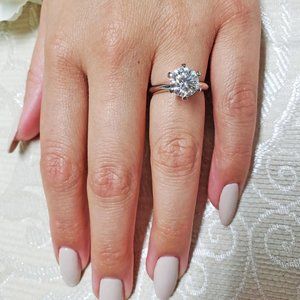 3 Carats moissanite engagement ring in 925 sterling silver band D-FL